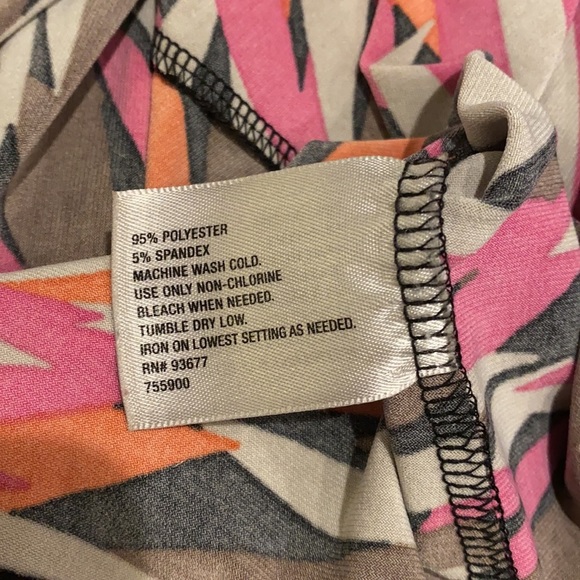 Short sleeve colorful blouse with square neckline - Picture 4 of 7